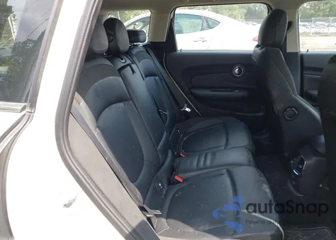 2016 Mini Clubman Cooper from USA, damaged, VIN WMWLN5C52G2B28158